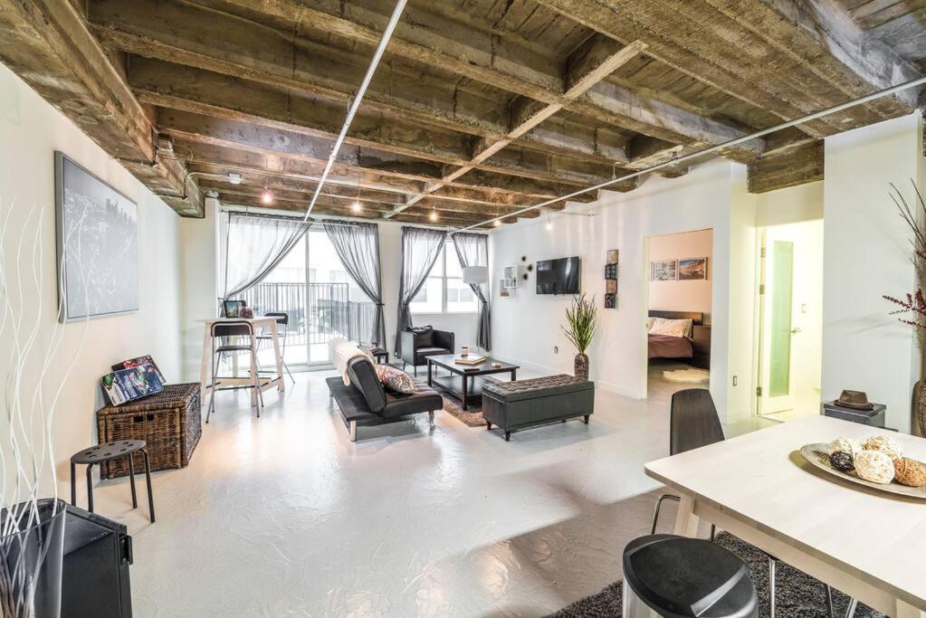 Newly Renovated 1Bdrm Loft Dtla And Rooftop Pool Los Angeles Exterior foto