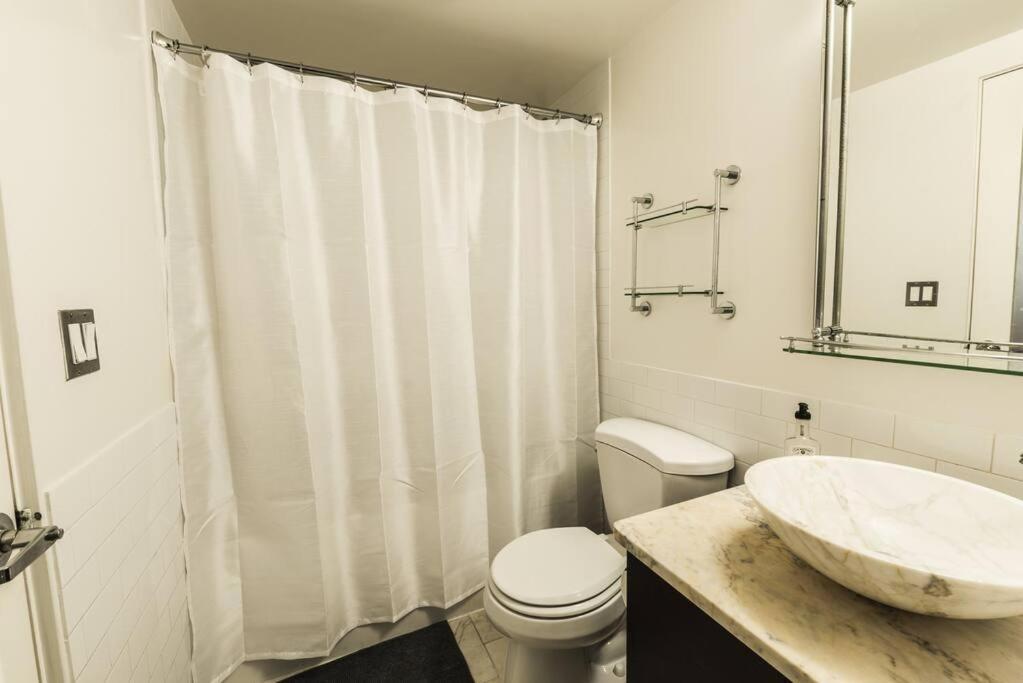 Newly Renovated 1Bdrm Loft Dtla And Rooftop Pool Los Angeles Exterior foto